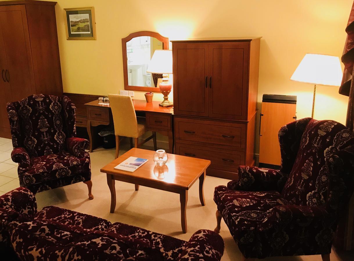 Bramble Lodge ブラーニー エクステリア 写真