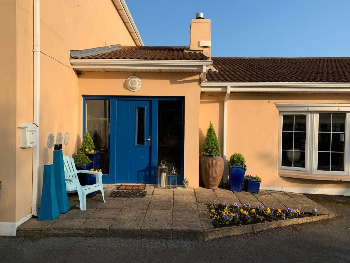 Bramble Lodge ブラーニー エクステリア 写真